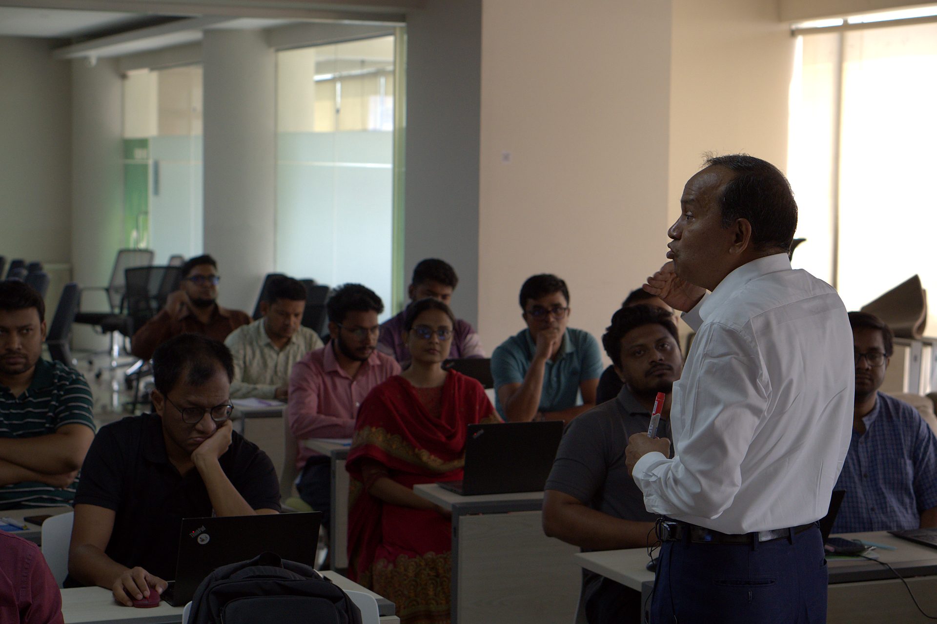 Md. Mosta Gausul Hoque speaking among participants