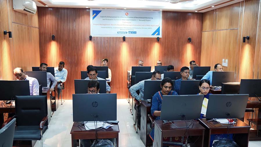 Participants in the Training Session at IMED LAB