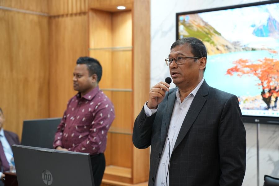 Secretary of IMED delivering the opening speech
