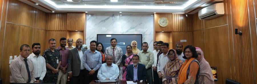 Group photo of the 20th batch of participants