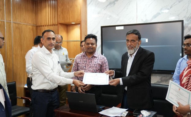 A participant receiving a certificate