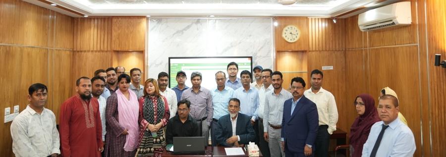 Group photo of the 23rd batch of participants