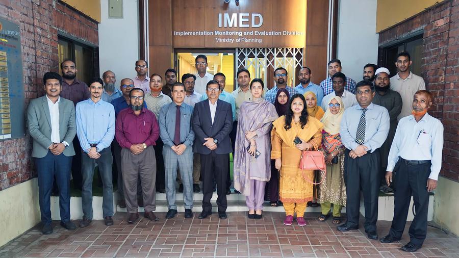 Group picture of the 3rd batch of participants