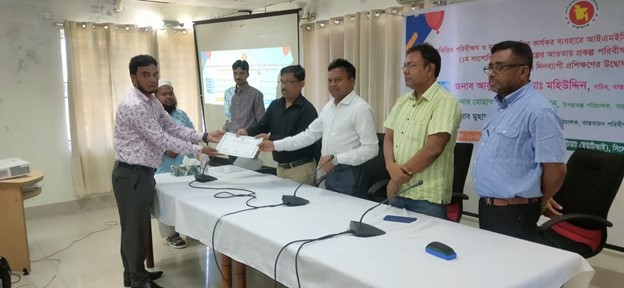 A participant receiving a certificate of completion