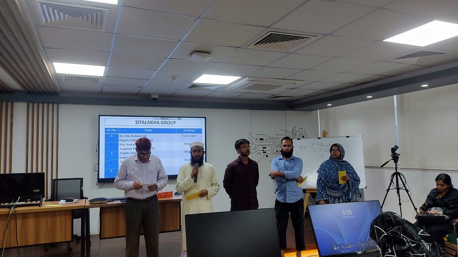 The Sitalakhya participant group presenting the outcome of its exercise