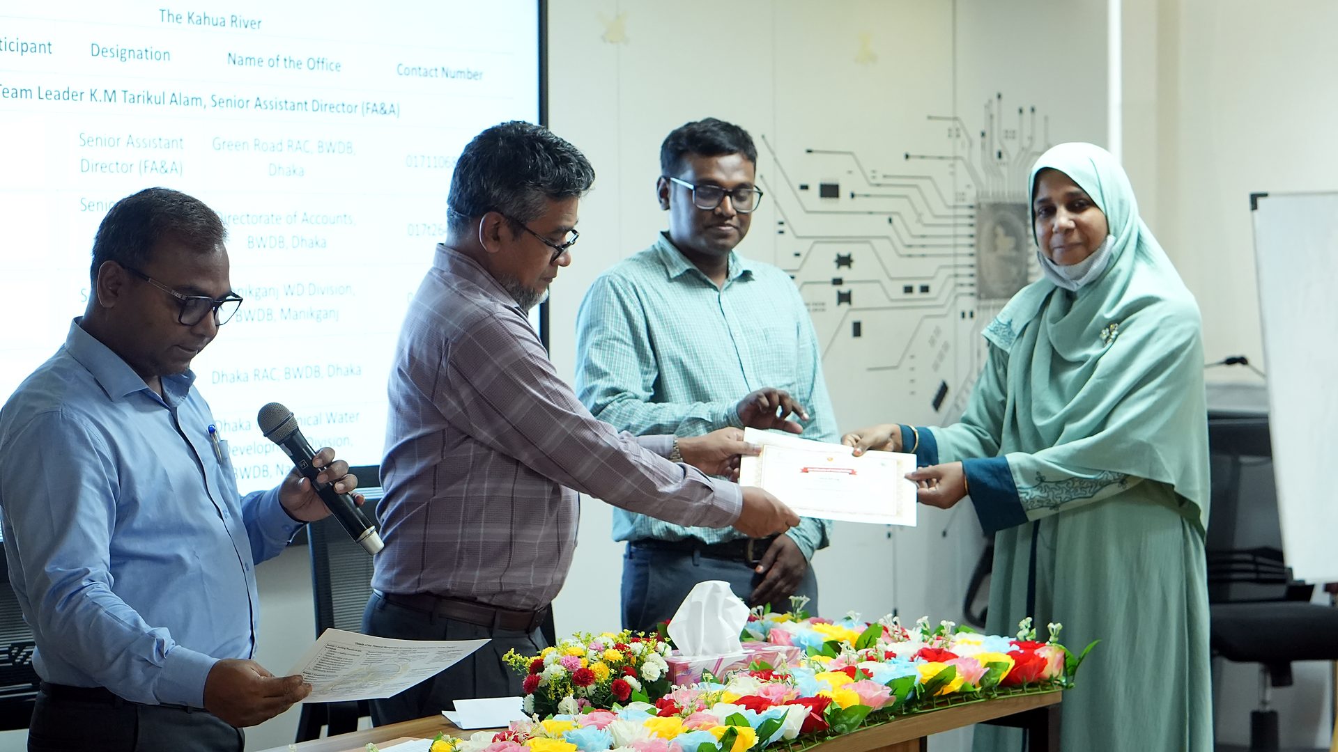 Participant receiving the course certificate