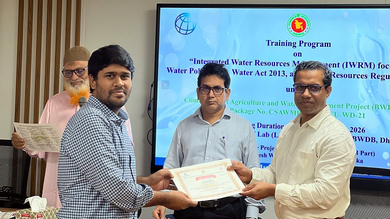 Certificate presentation to a participant