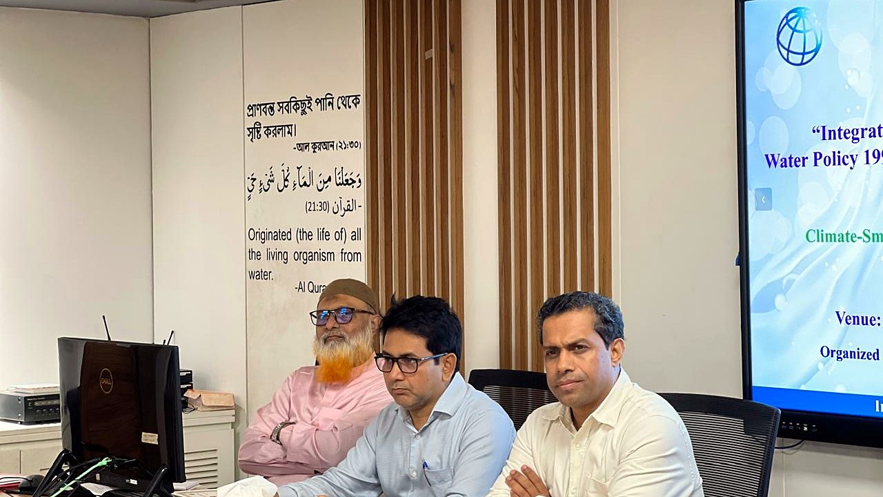 Resource persons at the dais