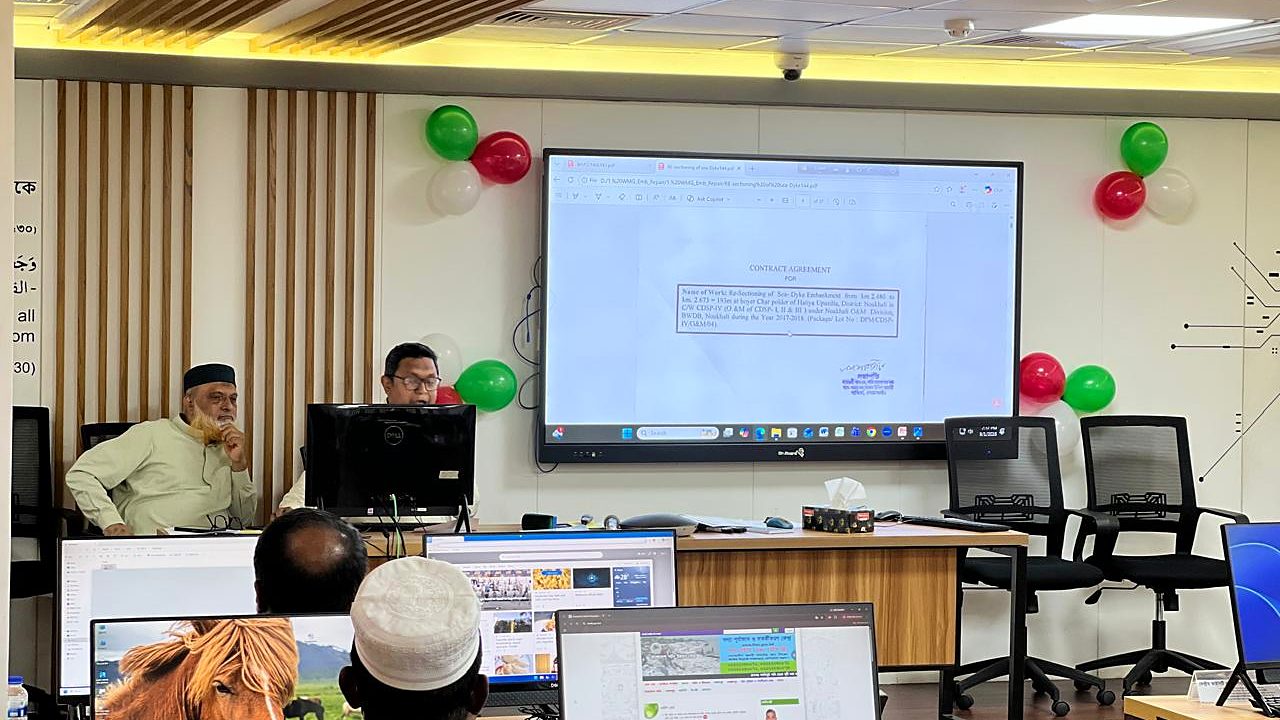 Course review session in the Central ICT Lab