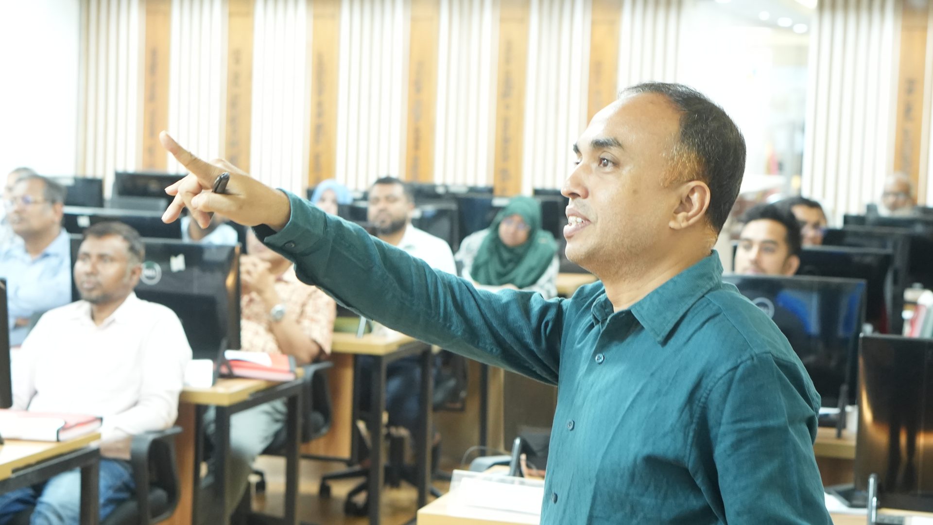 Session on monitoring and evaluation of participatory water management projects