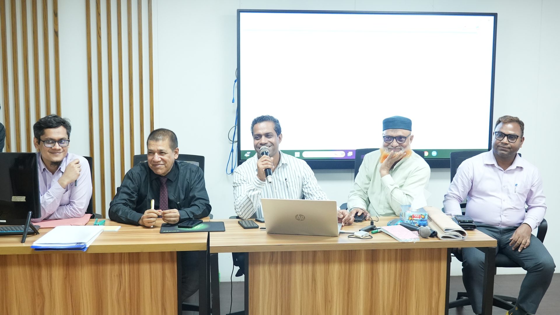 Project Director delivering the closing address of the PWMR 2014 training course