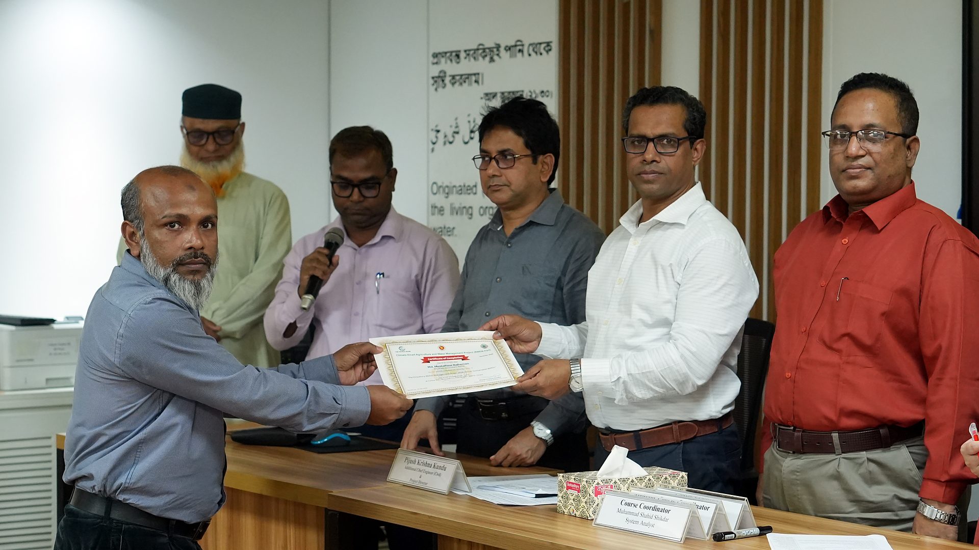 Certificate presentation at the closing ceremony