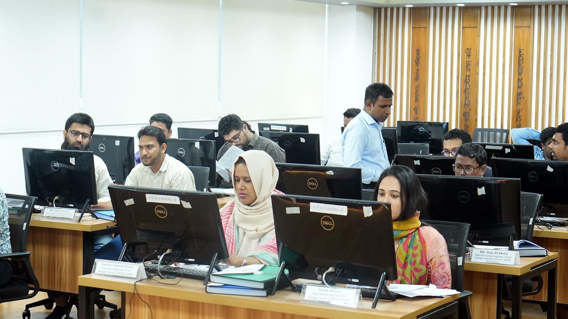 Participants during the cost-benefit session