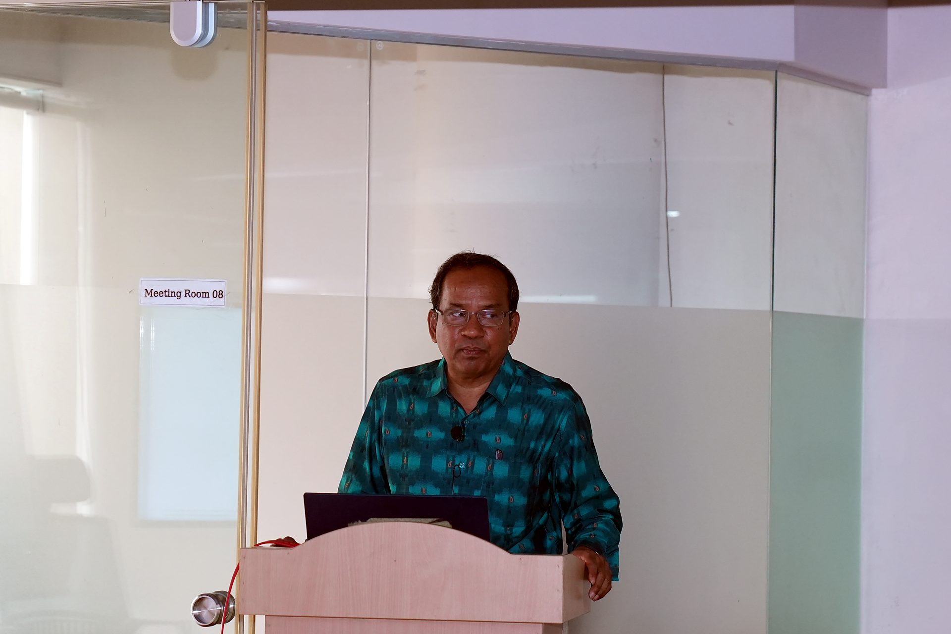 Trainer at the lectern
