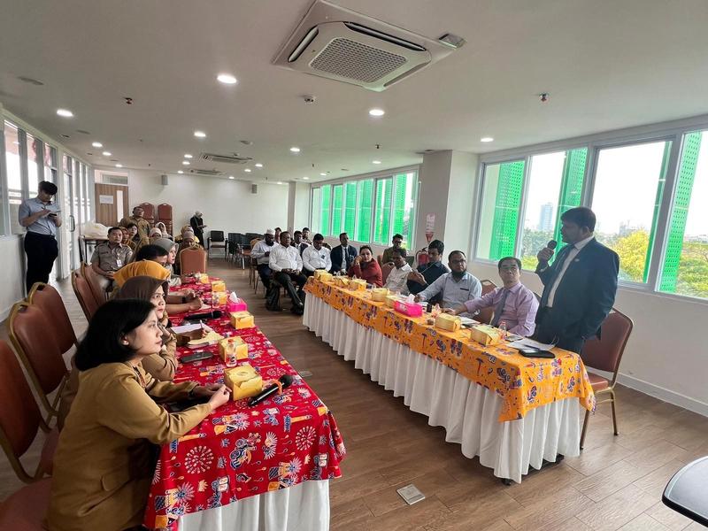 Project Director Khondoker Md Nazmul Huda Shamim delivering a speech