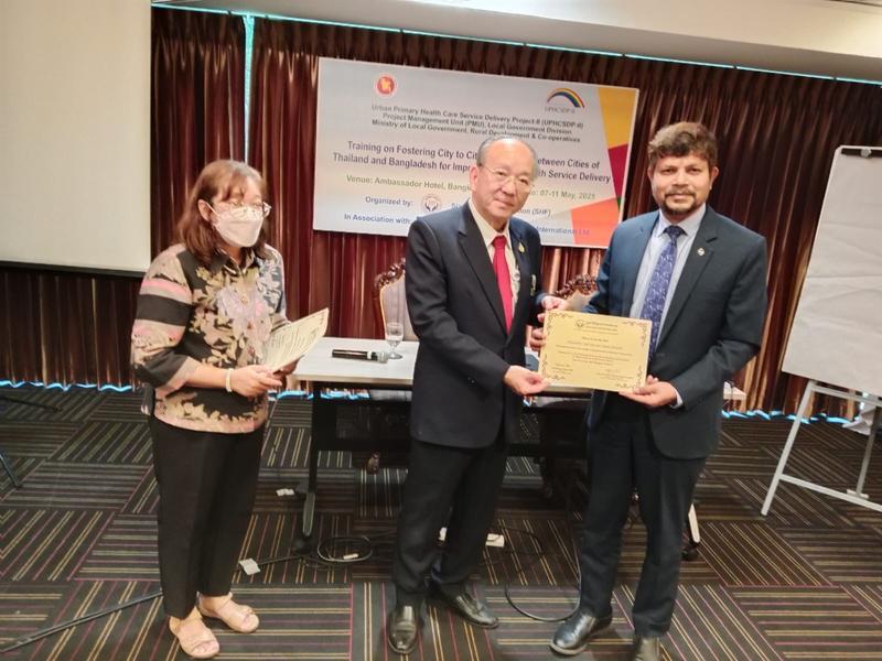 A participant receiving a certificate