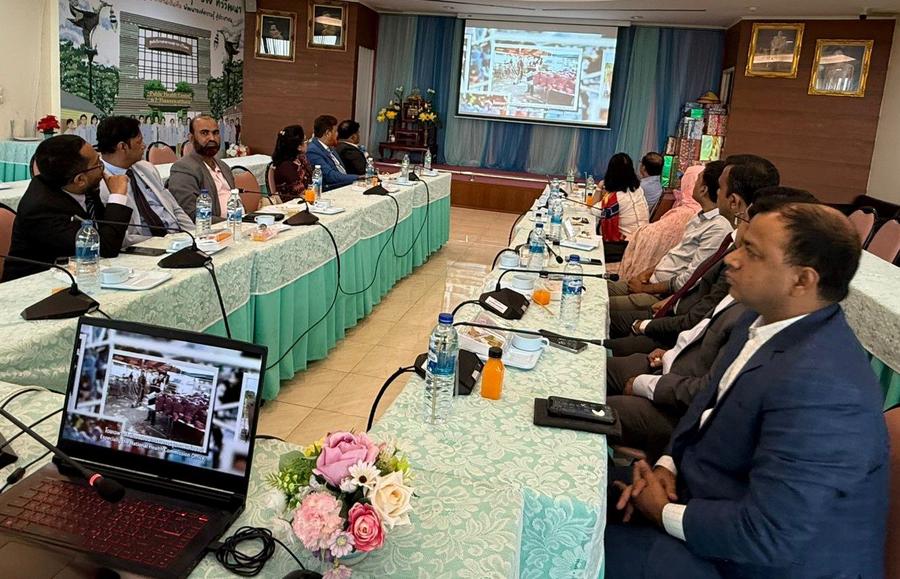 Presentation at the Ministry of Public Health, Thailand